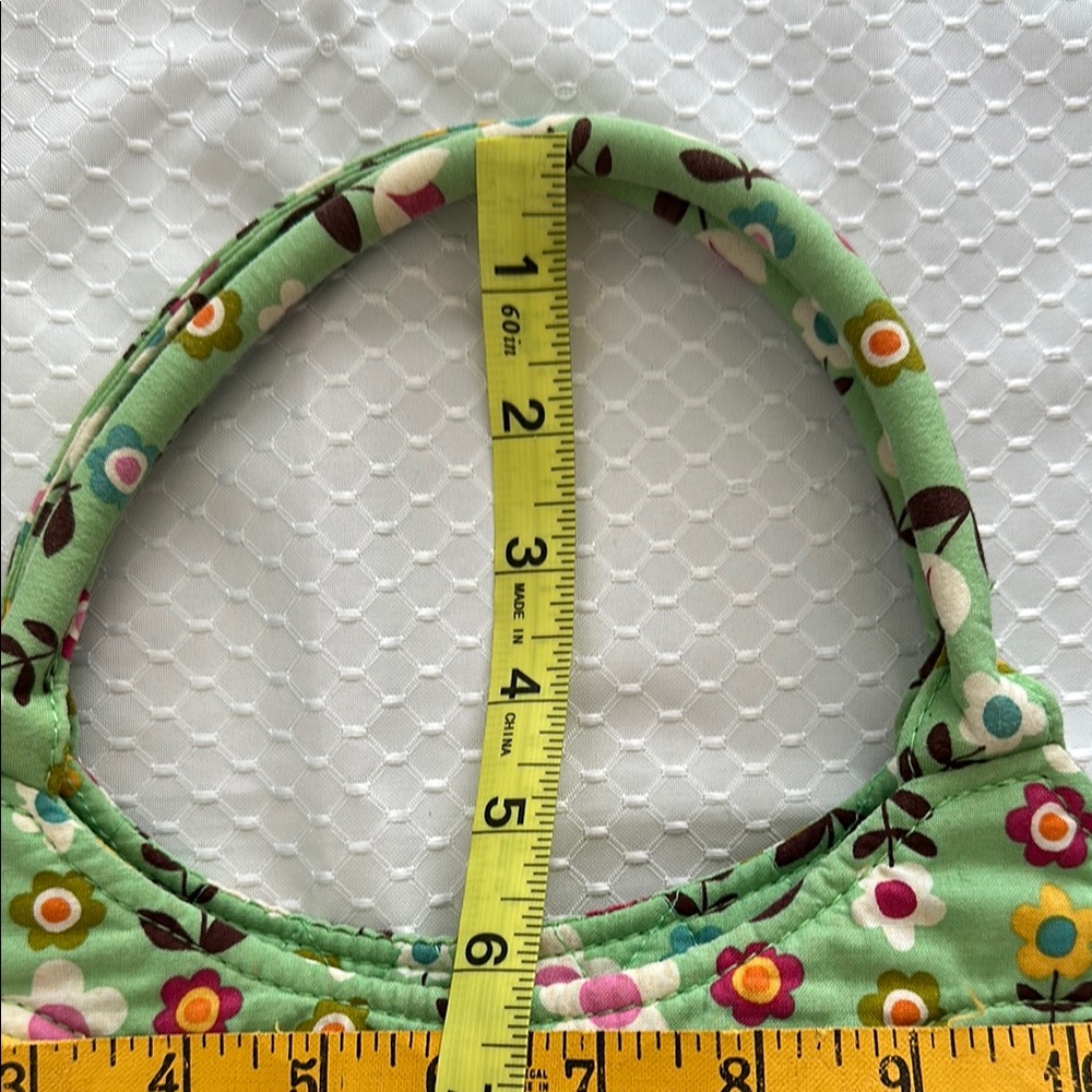 Vera Bradley Floral Green Handbag, small tote bag, perfect condition. snaps shut - Picture 3 of 8